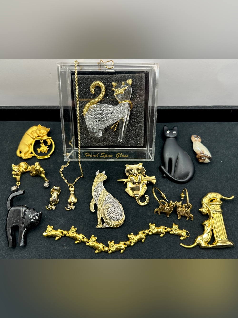 Cat Theme Vintage Brooches Earrings Necklace Lot (Park Lane Avon JJ)